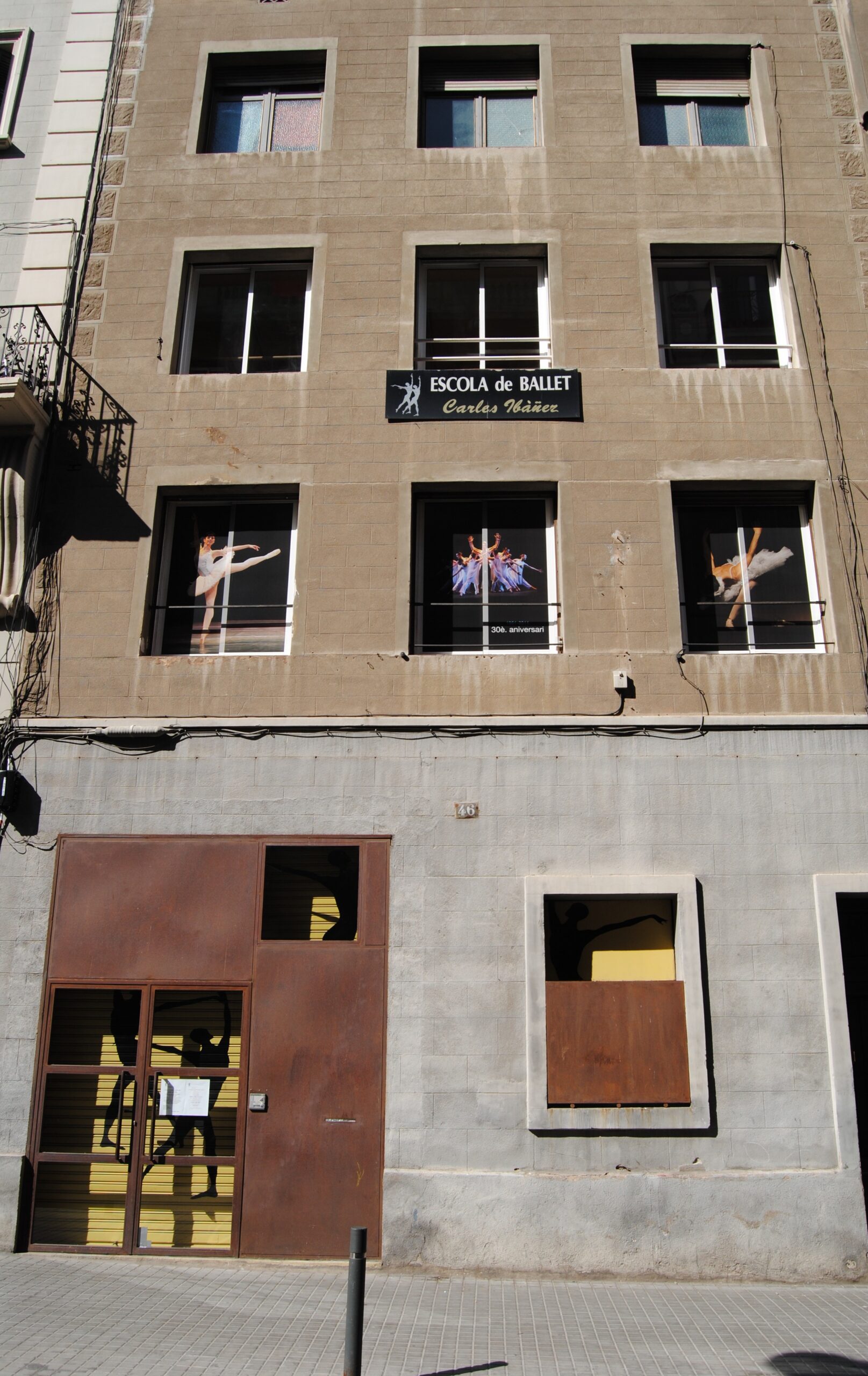 fachada escuela de baile